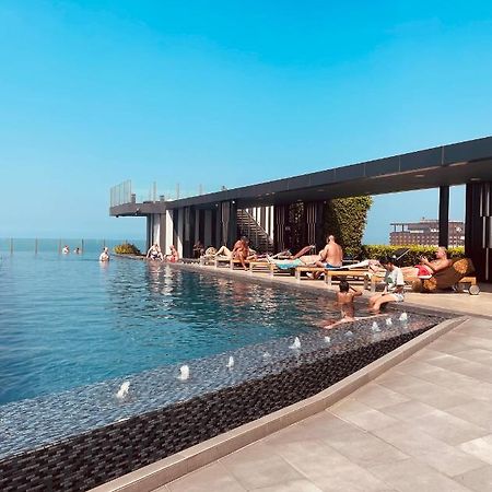 The Base Condo 2 Bed 2 Bath By Pupu Pattaya Exterior photo